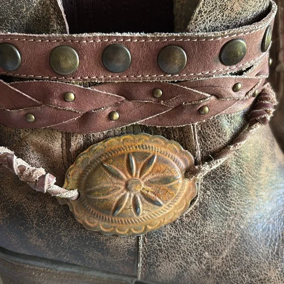 Circle G by Corral Studded Concho Ankle Boots Q5003 Brown Size 8.5 - Picture 10 of 12